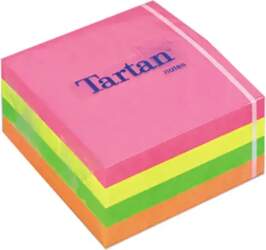 Tartan A cube of sticky notes