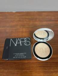 NARS - Light Reflecting Luminizing Powder