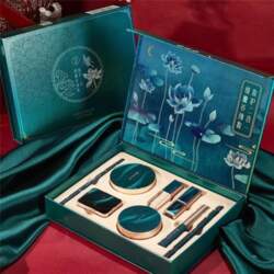 8pcs Makeup Set Gift Box Novice