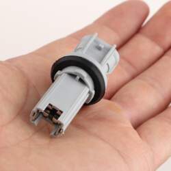 1Pcs T10 Bulb Base Socket 90075-60004