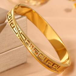 Great Wall Pattern Open Bracelet Fashionable
