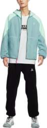 Nike ACG Series Wolf Tree Logo