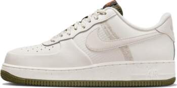 Nike Air Force 1 Low LV8