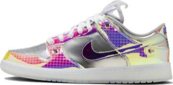 Nike Dunk Low SE Be True