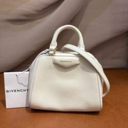 [Pre-Owned] Givenchy Antigona Cube Nano `Ivory`