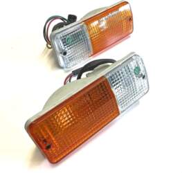 FRONT TURN SIGNAL LIGHT RUNNING LIGHT