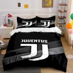 Juventus logotips ar svītrām.    Gultasveļas komplekti