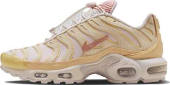 Nike Air Max Plus Sanddrift Red