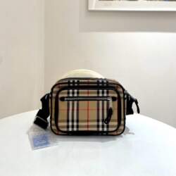 [Pre-Owned] Camera Bag Small Khaki Canvas