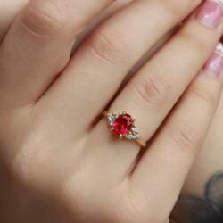 Stunning 1.55ct Ruby Gemstone RingRuby