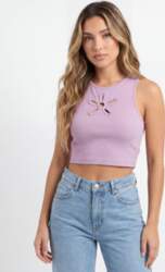 Even&Odd Īsais tops