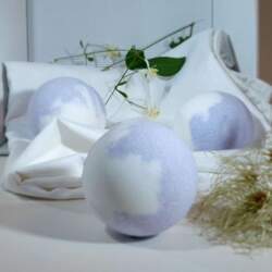 Lilac bath bomb