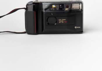 Yashica T2 *C*