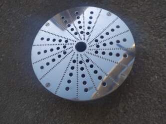 Robot coupe diski