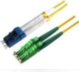 MicroConnect LC/UPC-E2000/APC 5m OS2 Fibre
