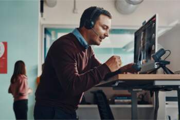 POLY Voyager Focus 2 USB-C-C Headset