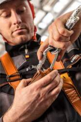 NEO tools 97-101 climbing belay device