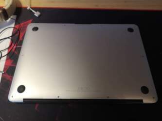 Apple Macbook Air A1466 2015 /