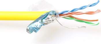 ACT CAT5E F/UTP LSZH stranded patch