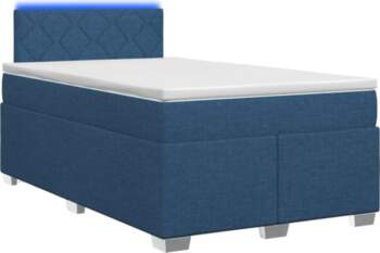 Kaste ar atsperēm un matraci ar