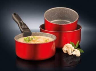 Ambition Pot set with a handle