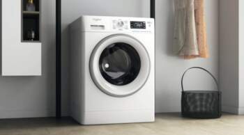 Freestanding washing machine Whirlpool FFB 9258