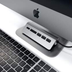 Satechi USB-C Hub & Card Reader