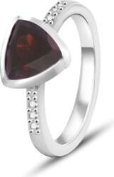 Silver ring with distinctive garnet GRAAGG2