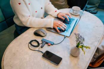 Verbatim  USB-C Essentials Multiport Hub 6