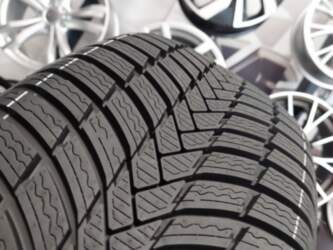 TRIANGLE TW421 255 / 35 R19