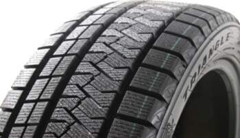TRIANGLE  PL02 275 / 35 R19