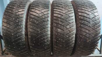 GOODYEAR UG ICE ARCTIC 215 /