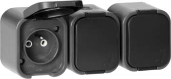 ORNO Surface-mounted triple socket 3x2P+E, splash-proof