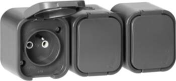 ORNO Surface-mounted triple socket 3x2P+E, splash-proof