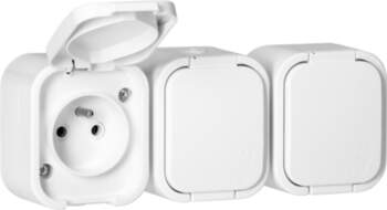 ORNO Surface-mounted triple socket 3x2P+E, splash-proof