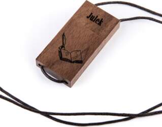 MemoRabbit USB flash drive + string