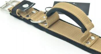 Collar with fleece and handle width