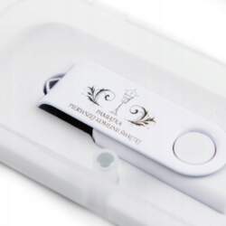 MemoRabbit PENDRIVE HOLY COMMUNION 8 GB