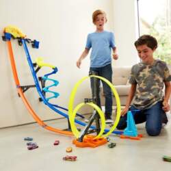 GGH70 Hot Wheels Track Builder Vertical