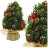 LEAN Artificial Decorative Christmas Tree Cones