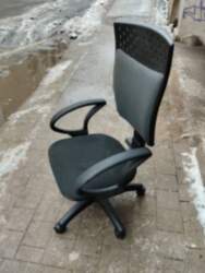 Penta black krēsls