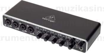 Behringer UMC404HD