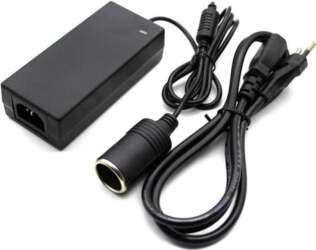Automašīnas strāvas adapteris no 220 V