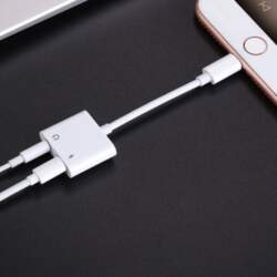 Adapteris Lightning / 3,5 mm
