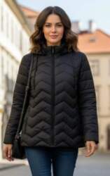 Melna stepēta jaka Amel