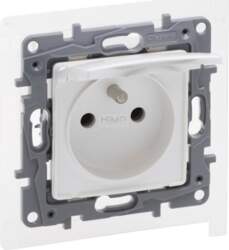 Legrand Niloe Selection Socket 2p+z Ip44