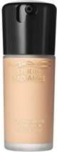 Studio Radiance Serum Powered Foundation 30