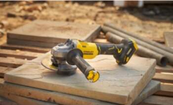STANLEY FatMax SFMCG710B Angle Grinder