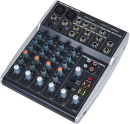 Behringer 802S